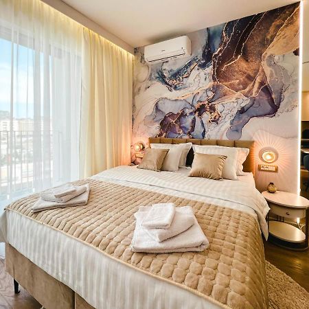 Waterfront Luxury Suites เบลเกรด ภายนอก รูปภาพ