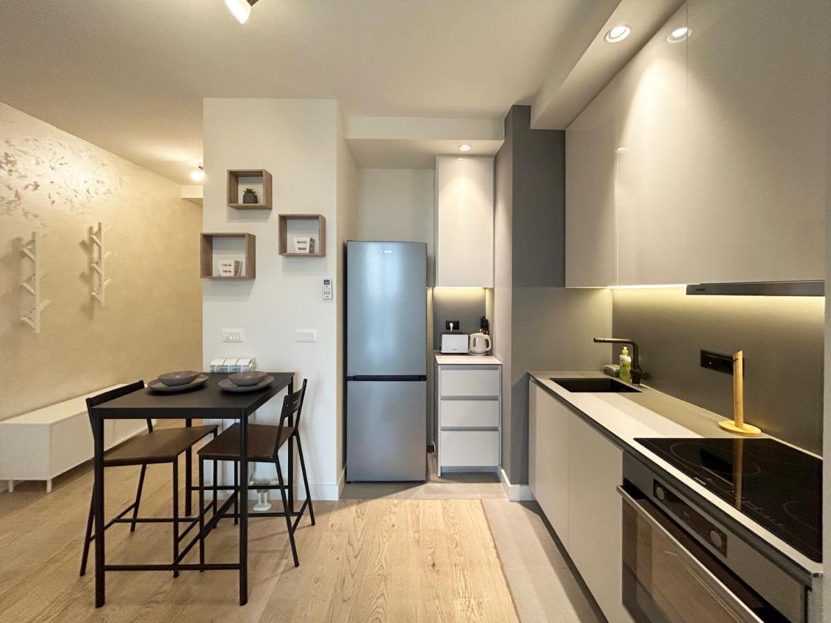 Waterfront Luxury Suites เบลเกรด ภายนอก รูปภาพ