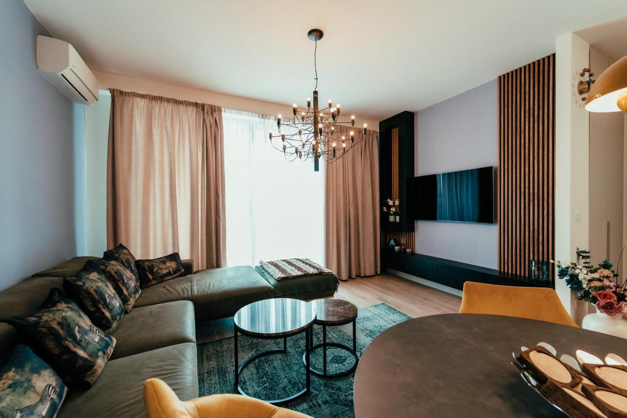 Waterfront Luxury Suites เบลเกรด ภายนอก รูปภาพ