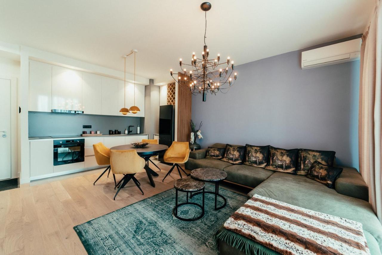 Waterfront Luxury Suites เบลเกรด ภายนอก รูปภาพ