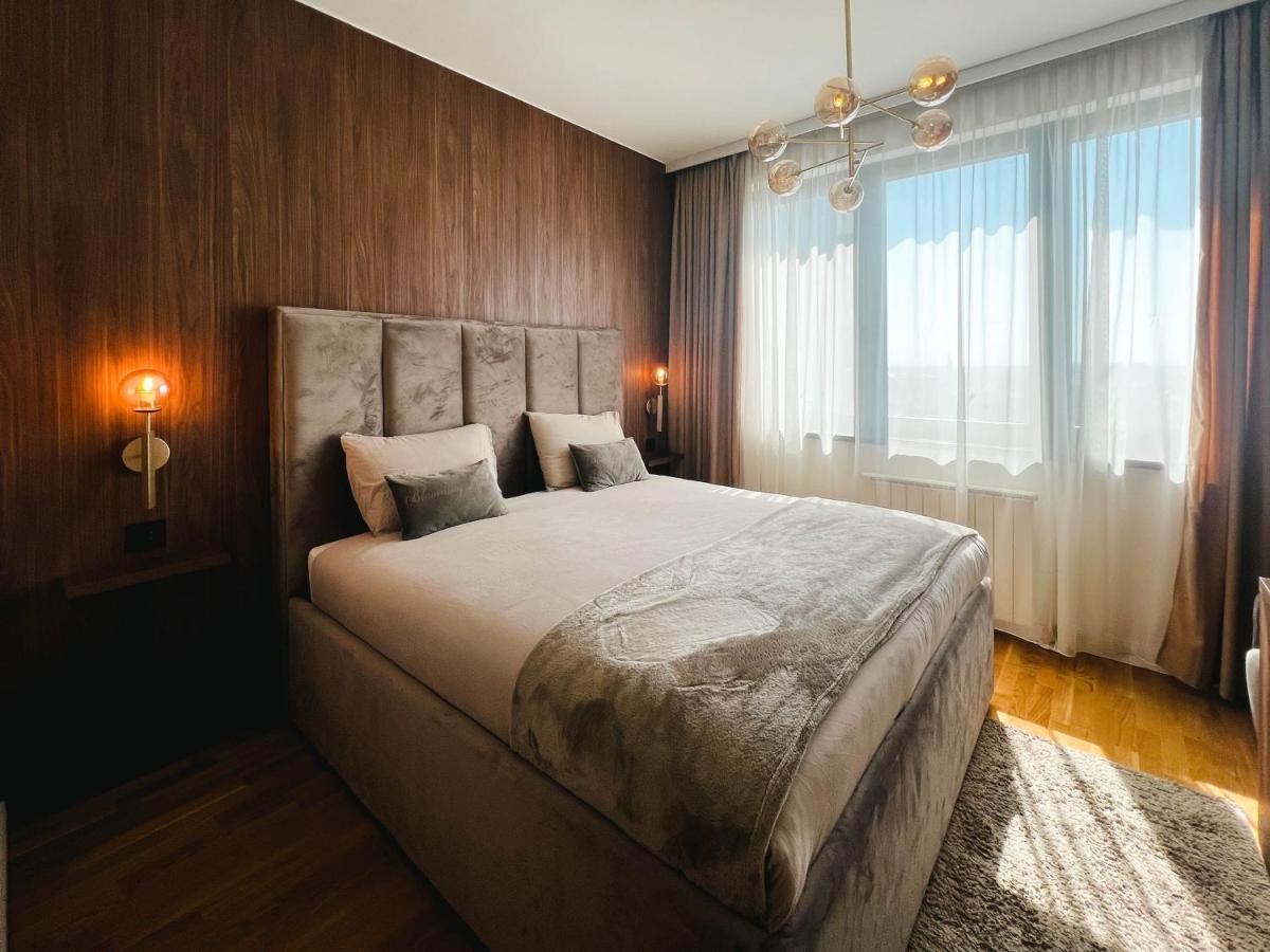 Waterfront Luxury Suites เบลเกรด ภายนอก รูปภาพ