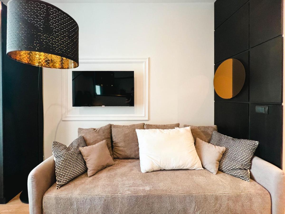 Waterfront Luxury Suites เบลเกรด ภายนอก รูปภาพ