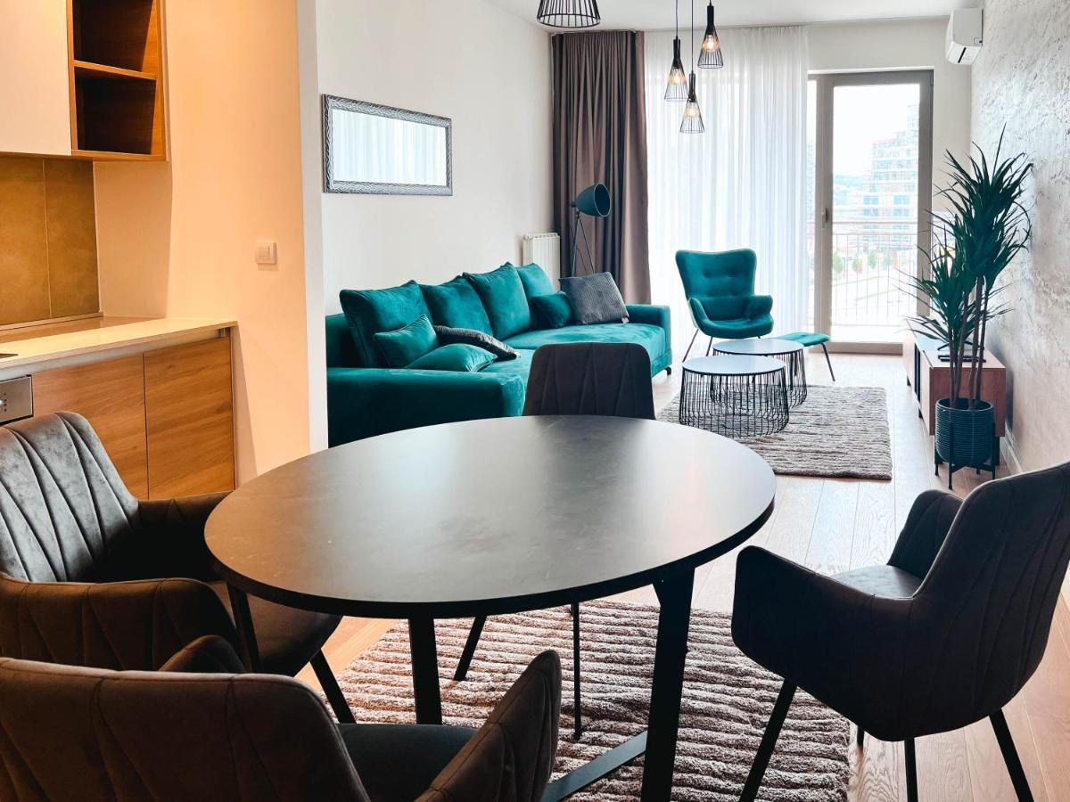 Waterfront Luxury Suites เบลเกรด ภายนอก รูปภาพ