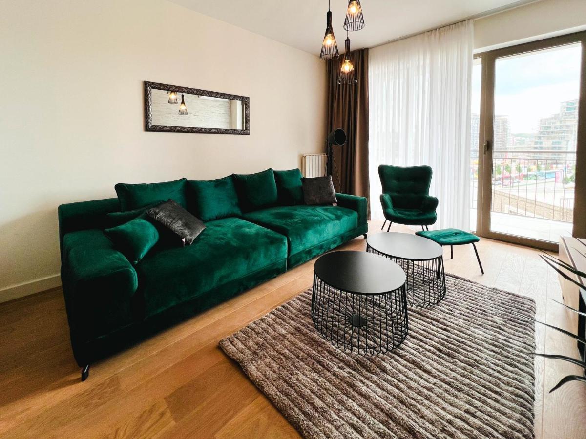 Waterfront Luxury Suites เบลเกรด ภายนอก รูปภาพ