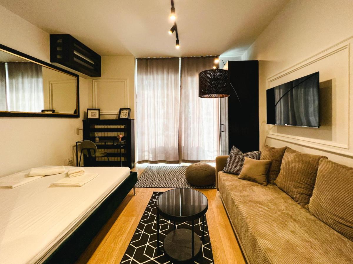 Waterfront Luxury Suites เบลเกรด ภายนอก รูปภาพ